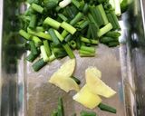 鶏手羽先と栗の八角煮作り方1写真