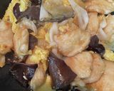 【簡単晩ご飯】鶏胸肉とキクラゲの卵炒め作り方6写真