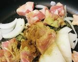 市販サラダ活用●鶏肉の月見ソテーソース作り方1写真
