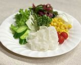ライスペーパーのチップスをサラダに作り方5写真