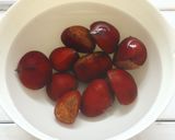 外はカリカリ中はホクホク！揚げ栗作り方1写真
