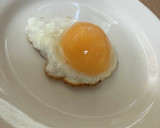 一つの卵で二つの目玉焼きをつくる裏技！作り方5写真