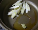 ☆土鍋で♪豚と野菜のピリ辛味噌鍋☆作り方2写真