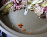 ☆土鍋で♪豚と野菜のピリ辛味噌鍋☆作り方3写真