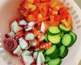 ♡タコと彩り野菜のデパ地下風サラダ♡作り方1写真
