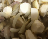 豚肉と玉ねぎとごぼうと里芋の煮物作り方5写真