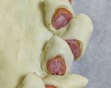 ソーセージエピのピザ＊耳にソーセージイン作り方4写真