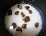 塩麹鶏とゴボウの味噌炊き込みご飯！作り方4写真