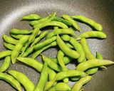 「黄醤油糀しょうがペペロン」枝豆！作り方1写真