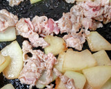 冬瓜と豚肉を炒めました♪生姜が効く！作り方3写真
