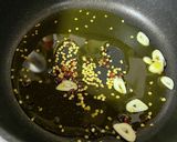 簡単すぎ！色々きのこの和風ペペロンチーノ作り方1写真