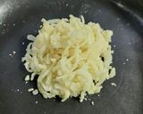 フライパンで簡単ホワイトソース！作り方1写真
