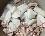 大根のスパイシーニンニク醤油炒め作り方1写真