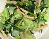 キャベツと、ほうれん草と油揚げの炒め物作り方5写真