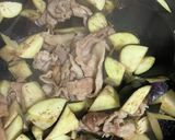 ごはん泥棒！ナスと豚肉の味噌炒め作り方3写真