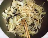 鶏むね肉 もやし 玉ねぎの生姜味噌炒め✿作り方3写真
