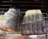 秋鮭のこんぶ茶塩焼き＋溶かしバターレモン作り方9写真