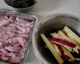 すぐできる！さつまいもと豚肉の甘辛炒め作り方2写真