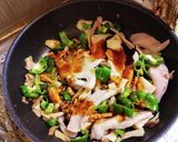 豚トロピーマンエリンギ焼肉のタレ炒め作り方4写真