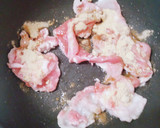 少量豚肉と厚揚げのすき焼き丼★ランチ♡卵作り方3写真