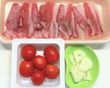 豚バラ肉とミニトマトのマヨネーズ炒め作り方1写真