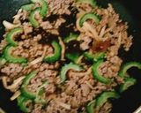 ゴーヤ、レタス、しめじ、ひき肉の炒め物作り方6写真