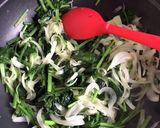 カニカマが美味ほうれん草と玉ねぎの春巻き作り方7写真