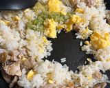 ねぎ塩ダレで豚カルビ炒飯作り方5写真