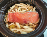 土鍋で作る秋鮭と秋の味覚の炊き込みご飯作り方3写真
