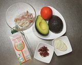 ピリ辛イカとアボカドサラダ作り方1写真