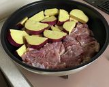 本みりんで！薩摩芋と鶏肉の照り焼き作り方3写真