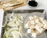 玉ねぎと豆腐とわかめの味噌汁作り方1写真