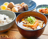 おうち居酒屋☆里芋とゆで卵の豚角煮作り方8写真