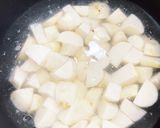 簡単！里芋と鶏肉の煮物作り方1写真