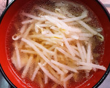とっても簡単★スライス肉とモヤシのスープ作り方2写真