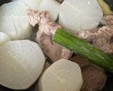 味しみしみー！塩味☆牛スネ肉と大根の煮物作り方3写真