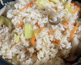 さつまいもとしめじの炊き込みご飯作り方4写真