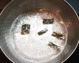 チンゲン菜とカニカマの味噌汁作り方3写真