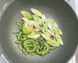 豚バラ肉とゴーヤと長ネギの中華炒め作り方4写真