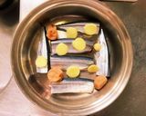 梅干と秋刀魚で甘辛すっぱ煮♪(´ε｀ )作り方3写真