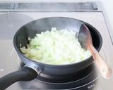 【にんにくと青唐辛子のチーズオムレツ】作り方2写真