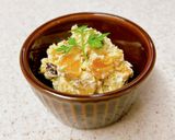 焼き芋とクリームチーズのサラダ作り方4写真