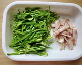 ピーマンとベーコンの塩昆布炒め作り方1写真