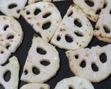 食欲そそる♡鮭とれんこんの梅甘酢炒め作り方5写真