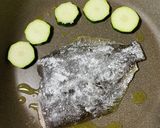 カレイムニエル　アスパラオリーブソース作り方2写真