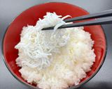 贅沢おいしい！たまごしらす丼作り方2写真