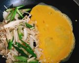 アスパラ、えのき、玉ねぎ、卵の生姜風味作り方4写真