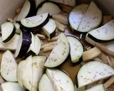 富山のあじ紫のつるまめ、揚げ、ナスの煮物作り方3写真