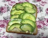 休日ブランチ♡アボガドチーズトースト作り方1写真