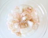 美味しい〜【シーフードミックスでパエリア作り方1写真